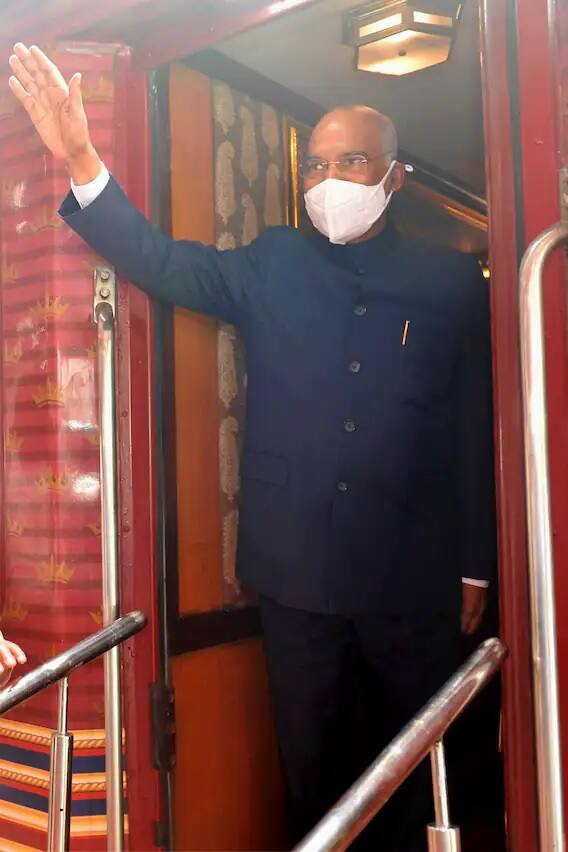 ছবি সৌজন্যে: Twitter/@rashtrapatibhvn