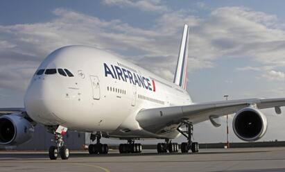 Inaugural flight from Paris landed Chennai பாரிஸ் டூ சென்னை... தொடங்கியது முதல் நேரடி விமான சேவை - சுற்றுலாப் பயணிகள் மகிழ்ச்சி 