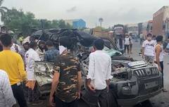 Valsad: ગુંદલાવ હાઈવે પર સુરતથી આવતો ટેમ્પો ડિવાઈડર કૂદીને સ્કોર્પિયો સાથે અથડાયો, બે લોકોનાં મોત