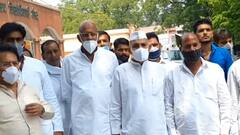 Meerut: सपा प्रत्याशी Saloni Gurjar का पर्चा खारिज होने पर गुस्से में नेता, BJP पर प्रताड़ना का आरोप