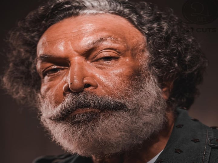 நாயகன் படம் வெளியான தருணத்தில் இருந்து மிகவும் பிஸியான நடிகர்களில் ஒருவராக மாறினார்