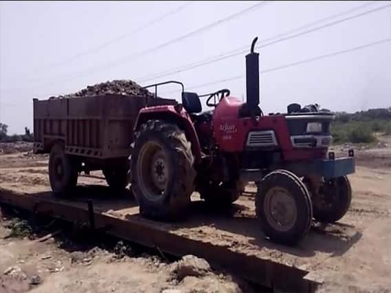 मेडिकल कॉलेज की जमीन पर खनन माफियाओं का कब्जा, गरज रही हैं जेसीबी मशीनें मेडिकल कॉलेज की जमीन पर खनन माफियाओं का कब्जा, गरज रही हैं जेसीबी मशीनें