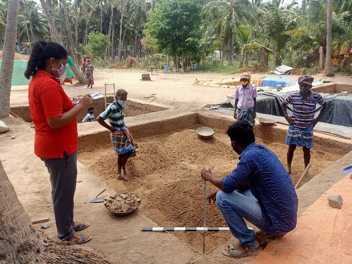 கீழடி -7ம் கட்ட அகழாய்வில் அளவிடும் பணி
