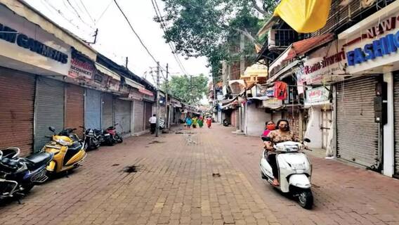 વડોદરાના મંગળ બજારના વેપારીઓમાં રોષ, રસીકરણ માટે વધુ સમયની માંગ કરાઇ