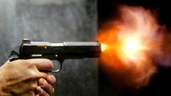 Ekbalpur Clash: দুষ্কৃতীদের সংঘর্ষ সামলাতে গেলে একবালপুরে পুলিশকে গুলি, মারামারিতে জখম কনস্টেবল