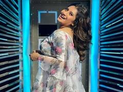 Anchor Priyanka Deshpande  pics : வாடி ராசாத்தி புதுசா இளசா ரவுசா போவோம் - பிரியங்கா தேஷ்பாண்டே