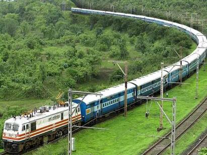 Express trains from Madurai via December 15 டிசம்பர் - 15 முதல் மதுரை வழியாக விரைவு ரயில்கள் இயக்கம்..!