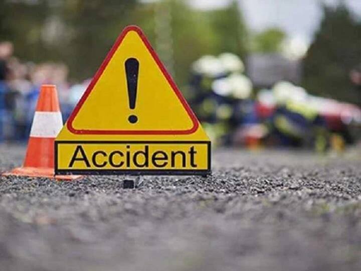 Head on collision between Car and Truck in Jaunpur, Five dead Jaunpur Uttar Pradesh ann जौनपुर में दर्दनाक सड़क हादसा, कार-ट्रक की सीधी टक्कर में दो सगे भाइयों समेत पांच की मौत