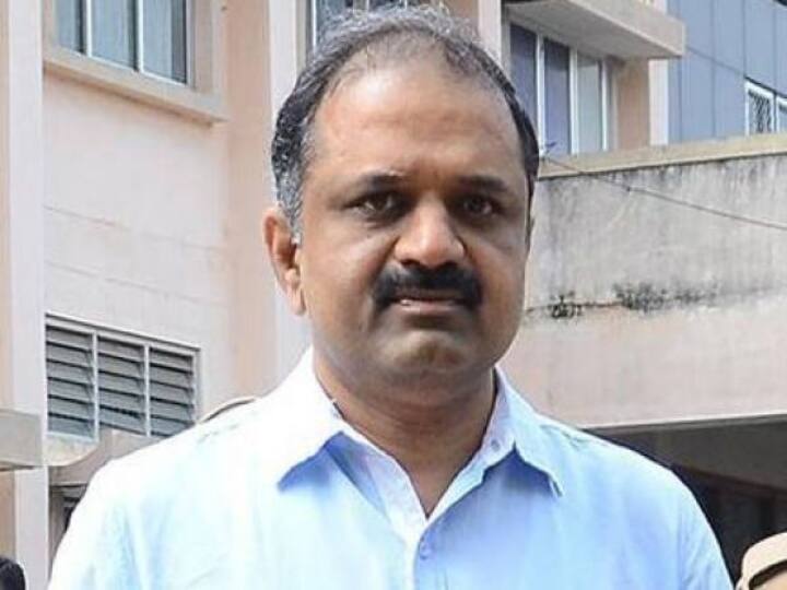 Perarivalan Police Parole back who took him home Rajiv Gandhi Assassination Case சிறைக்கு அழைத்து வரப்பட்ட பேரறிவாளன்...! பரோலை நீட்டித்த தமிழக அரசு...!