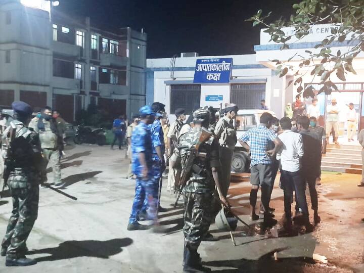 Police jeep collided with truck in Rohtas one prisoner killed and many others injured ann रोहतास: ट्रक से टकराई पुलिस की जीप, 1 कैदी की मौत और कई घायल, 4 पुलिसकर्मी भी जख्मी