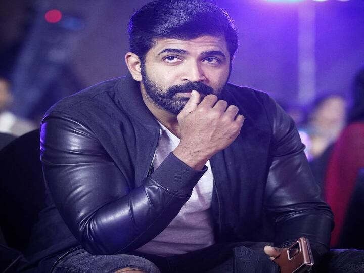 வில்லனாக என்னை அறிந்தால் புரூஸ் லீ: தி ஃபைட்டர் மற்றும் சக்ரவ்யுஹா ஆகிய படங்களில் இவரின் நடிப்பு பலரால் பாராட்டப்பட்டது