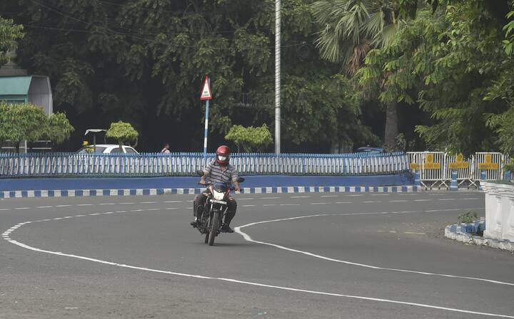 সকাল ১০-বিকেল ৪টা খোলা রাখা যাবে সমস্ত বেসরকারি অফিস। রাত ৯টা থেকে ভোর ৫টা পর্যন্ত জরুরি প্রয়োজন ছাড়া বিধিনিষেধ বহাল।