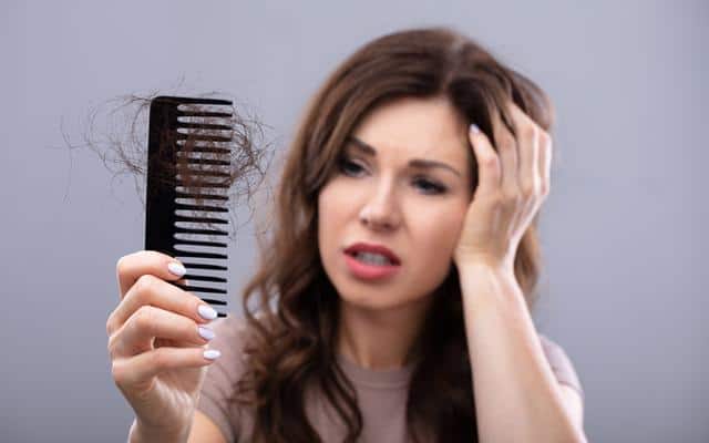 Hair Fall Connection With Your Digestive System, Reason Of Hair Loss And  Diet Plane For Healthy Hair | Hair Fall: बालों के झड़ने का कारण आपका पेट भी  हो सकता है, जानिए