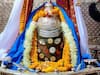 उज्जैन: 80 दिनों बाद आज से फिर से श्रद्धालुओं के लिए खुला महाकाल मंदिर, कोविड नियमों के पालन के साथ दर्शन
