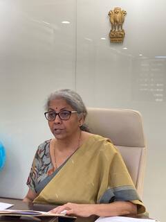 PHOTO : लघु उद्योजक, पर्यटन व्यावसायिकांना दिलासा! अर्थमंत्री निर्मला सीतारामन यांच्याकडून मोठ्या घोषणा