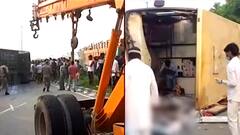 Moradabad: NH 9 पर बस और पिकअप के बीच हुई जोरदार टक्कर, बचाव कार्य में जुटी पुलिस