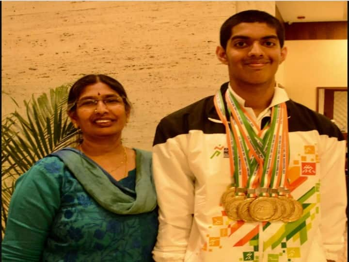 Indian swimmer Srihari Natraj achieves Tokyo olympic A qualifiaction timing and qualifies for olympics 'டோக்கியோ ஒலிம்பிக் போட்டிக்குச்செல்லும் தமிழ் தாயின் மகன்' : யார் இந்த நீச்சல் வீரர் !