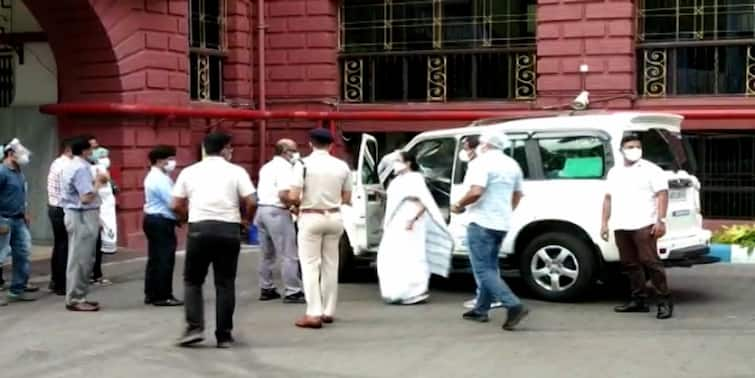 CM Mamata came to see Kabir Suman in SSKM hospital today, know in details Kabir Suman Health Update: অসুস্থ কবীর সুমনকে দেখতে এসএসকেএমে মুখ্যমন্ত্রী