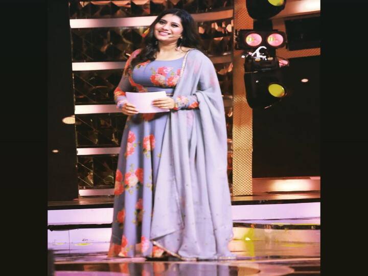 பொட்டப் புள்ள போக உலகம் பாத போட்டு வைக்கும்