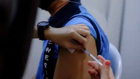 Vaccination Centre: বেসরকারি হাসপাতালের সঙ্গে গাঁটছড়া বেঁধেই বেসরকারি ক্ষেত্রে টিকাকরণ, নির্দেশ রাজ্যের