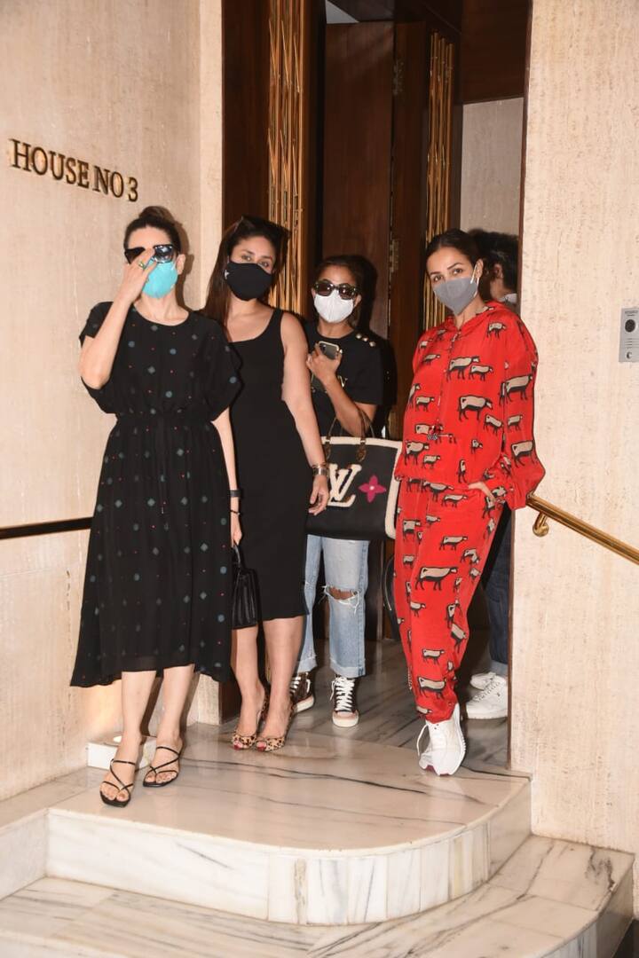 Bebo, Lolo, Malaika and Amrita are often spotted together at house parties and events together. They share a bond like no other and have been setting best friend goals since a long time now. (Image courtesy – Manav Manglani)