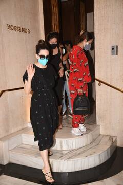 IN PICS | BFFS Kareena, Karisma, Malaika & Amrita Enjoys Lunch With Manish Malhotra