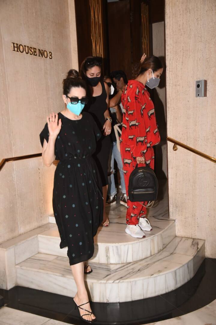 Reportedly, there was a lunch party at Bollywood’s costume designer Manish Malhotra’s house and the four best friends of tinsel town made sure to mark their presence. (Image courtesy – Manav Manglani)