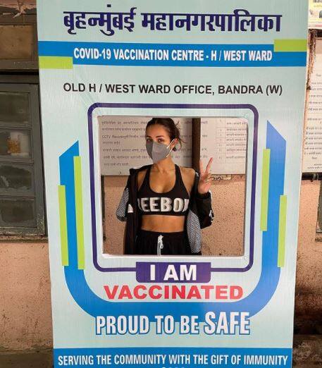 Sharing the pictures, Malaika wrote, “Like I always say #weareinthistogether. I am going to be safe not just for myself but for YOU as well. Fully vaccinated. No words can express the gratitude I have for every single frontline warrior out there. Thank you all for being so amazing! @my_bmc @mybmchealthdept @zakaria_asif #staysafe #stayindoors #getvaccinated.