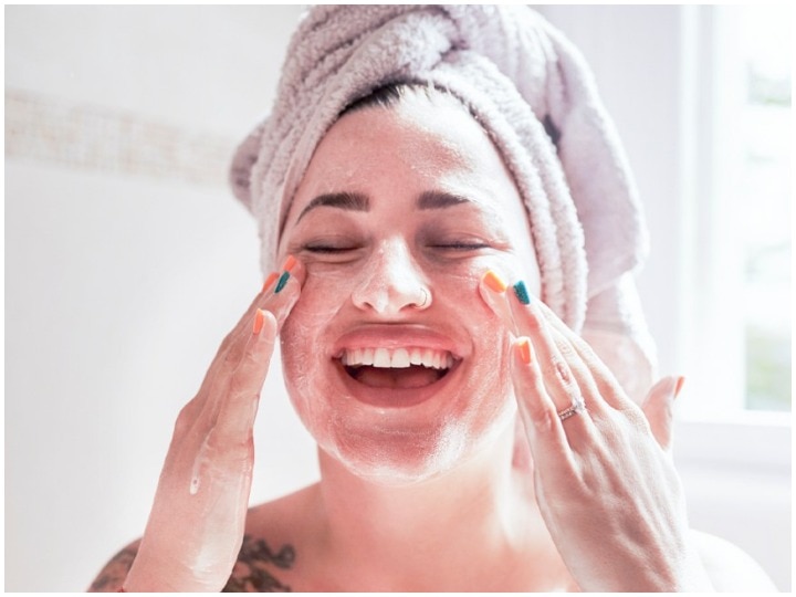 Skin Care Tips: Pimples and acne are beauty enemies, remove them with kitchen ingredients | Skin Care Tips: Wipe Out Pimples And Acne With These Kitchen Remedies