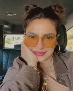 Priyanka Chopra Flaunts Her Space Buns In New Selfie; Drops PICS From Ohio