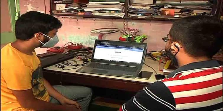 Covid infection will be detected after X-ray plate upload, a software developed by Jadavpur students এক্স-রে প্লেটেই ধরা পড়বে কোভিড সংক্রমণ, অভিনব সফটওয়্যার তৈরি করল পড়ুয়ারা