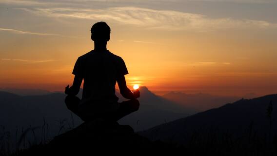 Palm lines, destiny and marriage: Dr Larra Shah explains all about it | Khush Kismat (30 June 2021)