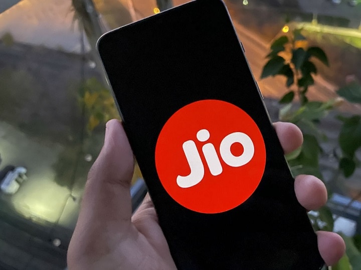 Jio Annual Prepaid Plan | ஒருநாளைக்கு 3 GB இண்டர்நெட்.. அசத்தல் ப்ளானை அறிமுகம் செய்த Jio..!