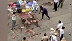 Special Report : फेरीवाल्यांवर आयुष्यावर हातोडा!, गर्दी करणाऱ्या नेत्यांवर कारवाई का नाही?