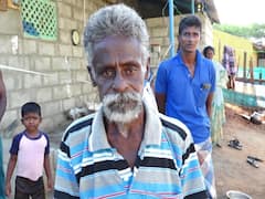 இறந்ததாக அறிவித்த போலீஸ்: உயிரோடு வந்ததால் பிரிந்த குடும்பத்தில் சேர்ந்த பழங்குடி!