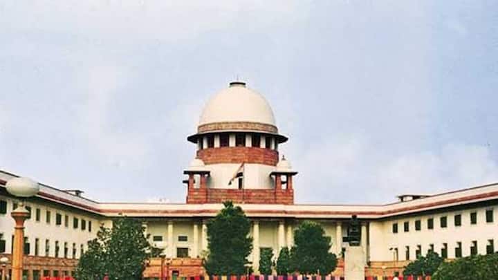 Delhi Jal Board moves Supreme Court over Water supply from Haryana ANN दिल्ली जल बोर्ड ने हरियाणा पर लगाया कम पानी सप्लाई का आरोप, सुप्रीम कोर्ट में दाखिल की अवमानना याचिका