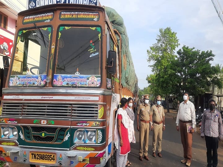 In Thanjavur other district paddy purchase 7 person arrest 2000 paddy grain confiscated தஞ்சாவூர் : உரிய அனுமதி  பெறாமல் விற்பனை : 2 ஆயிரம் மூட்டை நெல் பறிமுதல். 7 பேர் கைது..!