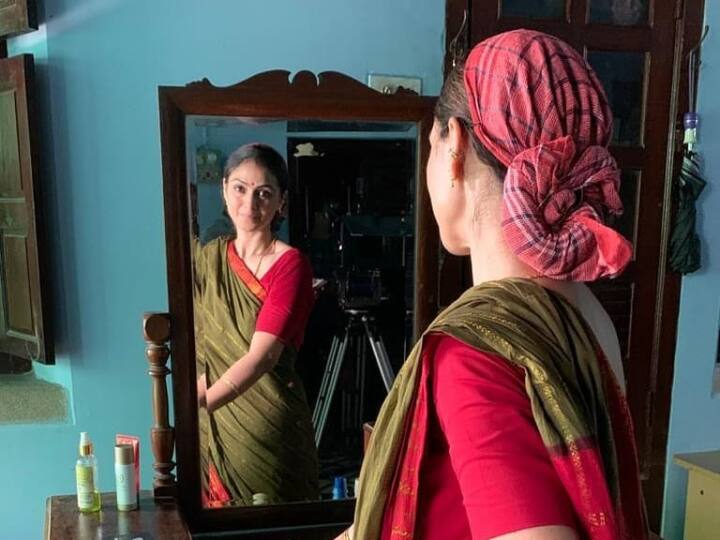 மலையாள திரைப்படமான இந்திரபிரஸ்தம் மூலம் இவர் அறிமுகமானார்