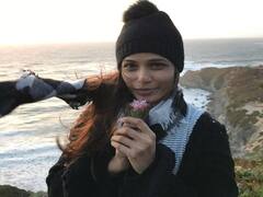 Actress Freida Pinto pics : இரவில் வந்தது சந்திரனா என் அழகே வந்தது உன் முகம்தான் - ஃப்ரீடா பிண்டோ