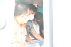 Raj Kaushal Last Rites: पतीच्या अंतिम संस्कारामध्ये सामिल झाली मंदिरा बेदी, बॉलिवूडमध्ये शोककळा