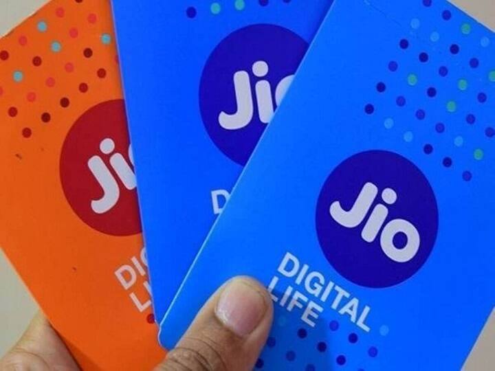 Reliance Jio Rs 3499 New Annual Prepaid Plan With 3GB Data Per Day Launched Jio Annual Prepaid Plan | ஒருநாளைக்கு 3 GB இண்டர்நெட்.. அசத்தல் ப்ளானை அறிமுகம் செய்த Jio..!