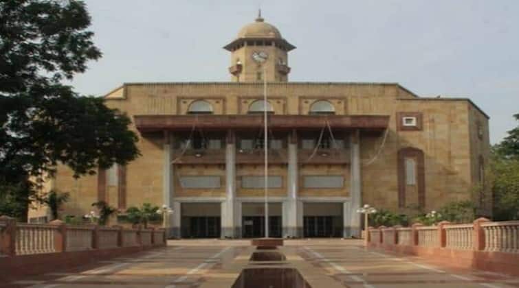 Gujarat University announces offline exam dates ગુજરાત યુનિવર્સિટીએ ઓફલાઇન પરીક્ષાની તારીખો કરી જાહેર, જાણો વિગત
