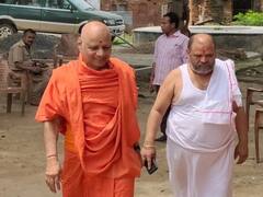 अयोध्या में आयोजित हुई गोपनीय बैठक, जमीन खरीद-फरोख्त के मामले पर हुई गहन चर्चा, जानें- कौन-कौन हुए शामिल
