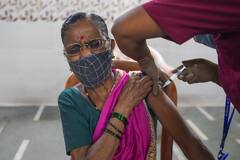 Covid Vaccination Update: देश में 60 साल से ज्यादा उम्र के 49 फीसदी लोगों को लगी पहली खुराक