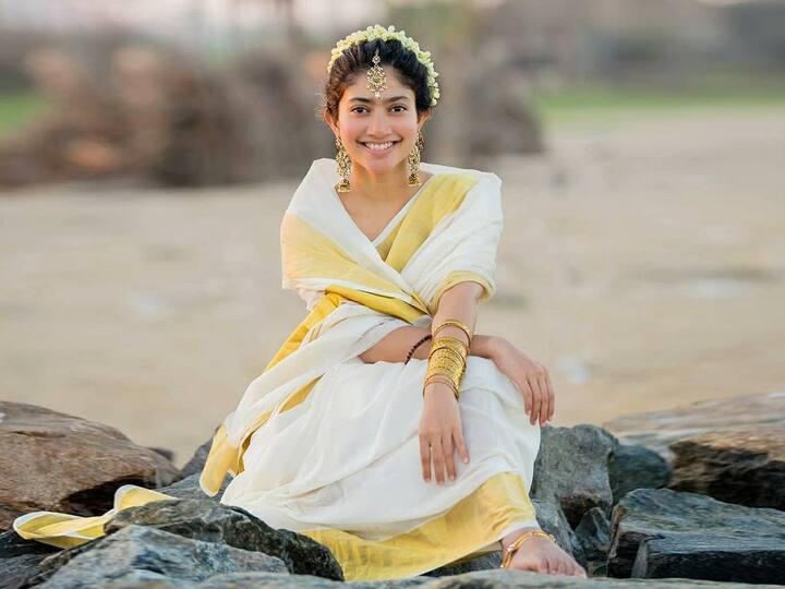 తన కెరీర్ లో ఇప్పటివరకు దాదాపు మూడు యాడ్స్ ను రిజెక్ట్ చేసింది. ఆర్టిఫిషియల్ బ్యూటీ ప్రాడక్ట్స్‌ని ప్రమోట్ చేసే అవకాశాలు వస్తే వద్దనుకుంది.