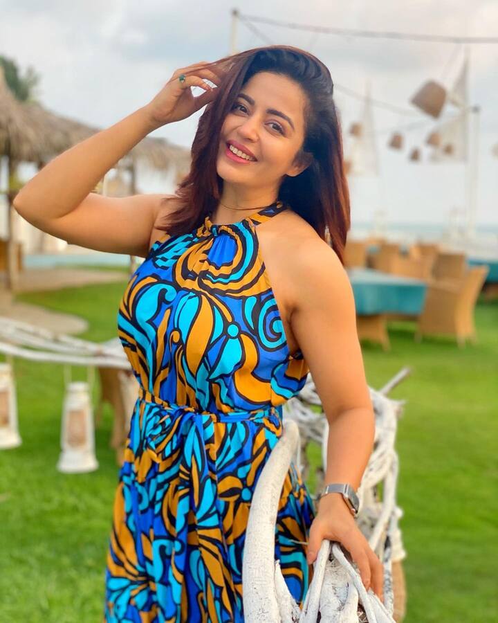 टुरिंग टॉकिज, बाळकडू, नटसम्राट अशा चित्रपटांमध्येही तिने काम केलं आहे. मराठीसोबतच हिंदी मनोरंजन विश्वातही नेहा प्रसिद्ध आहे. (photo courtesy : @nehhapendse instagram)
