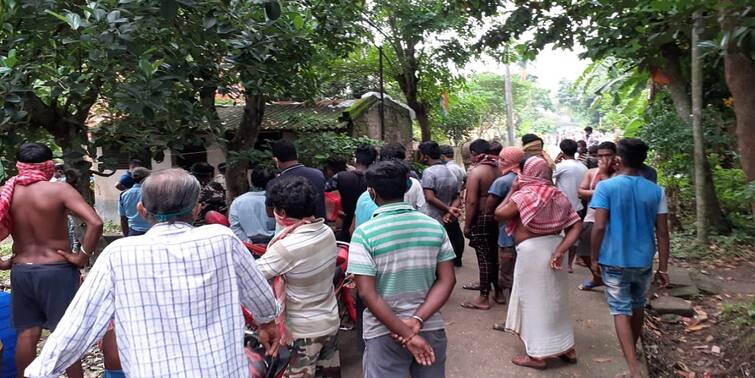 body of mother and baby girl rescued from closed house, husband missing বন্ধ ঘর থেকে মা ও শিশুকন্যার পচাগলা দেহ উদ্ধার, নিখোঁজ স্বামী