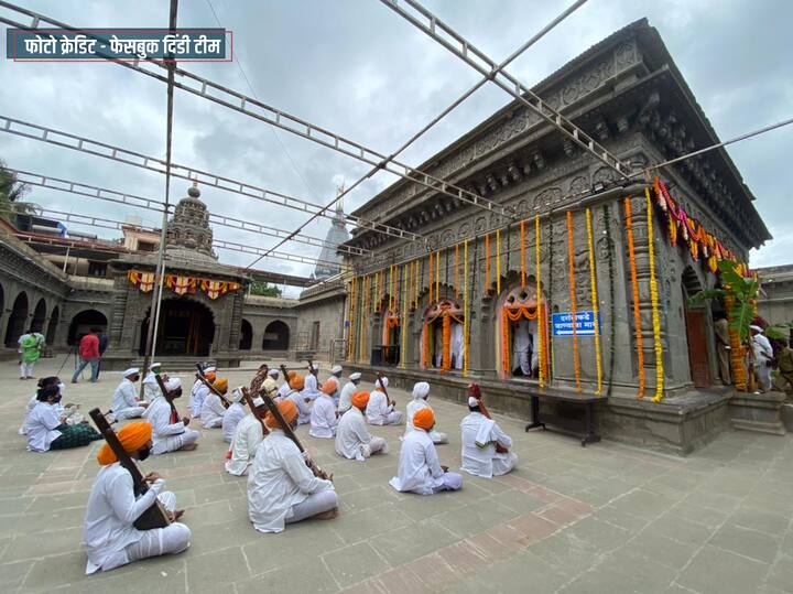 कोरोनाच्या सावटाखाली देहूमधून जगद्गुरू संत तुकाराम महाराजांच्या पालखीचे आज प्रातिनिधीक प्रस्थान होणार आहे. (फोटो सौजन्य : फेसबुक दिंडी टीम)