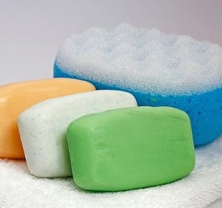 ਕਿਤੇ ਤੁਹਾਡੇ ਸਾਬਣ-ਸ਼ੈਂਪੂ 'ਚ ਤਾਂ ਨਹੀਂ ਇਹ ਖ਼ਤਰਨਾਕ ਕੈਮੀਕਲ, ਸਰੀਰ ਲਈ ਬੇਹੱਦ ਨੁਕਸਾਨਦੇਹ