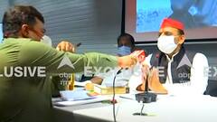 Akhilesh के जन्मदिन पर Lucknow में जश्न, CM Yogi ने फोन पर दी बधाई